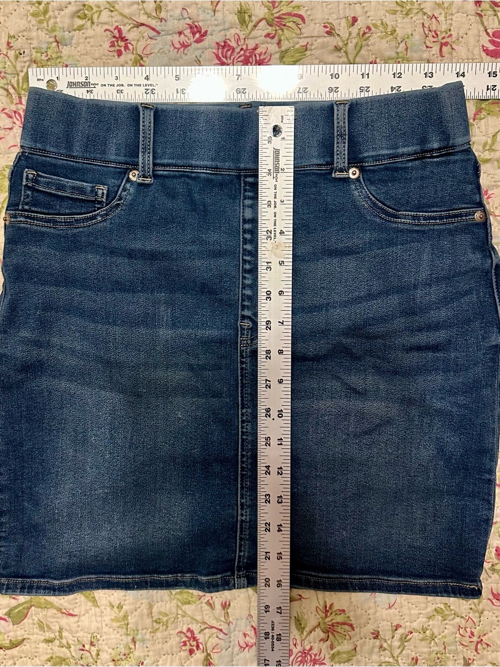 Cosmic Blue Love Women's Pull On Skirt Size 28 Stretch Denim - Picture 5 of 5